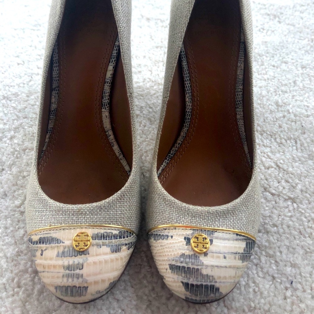 Tory Burch heel like new!